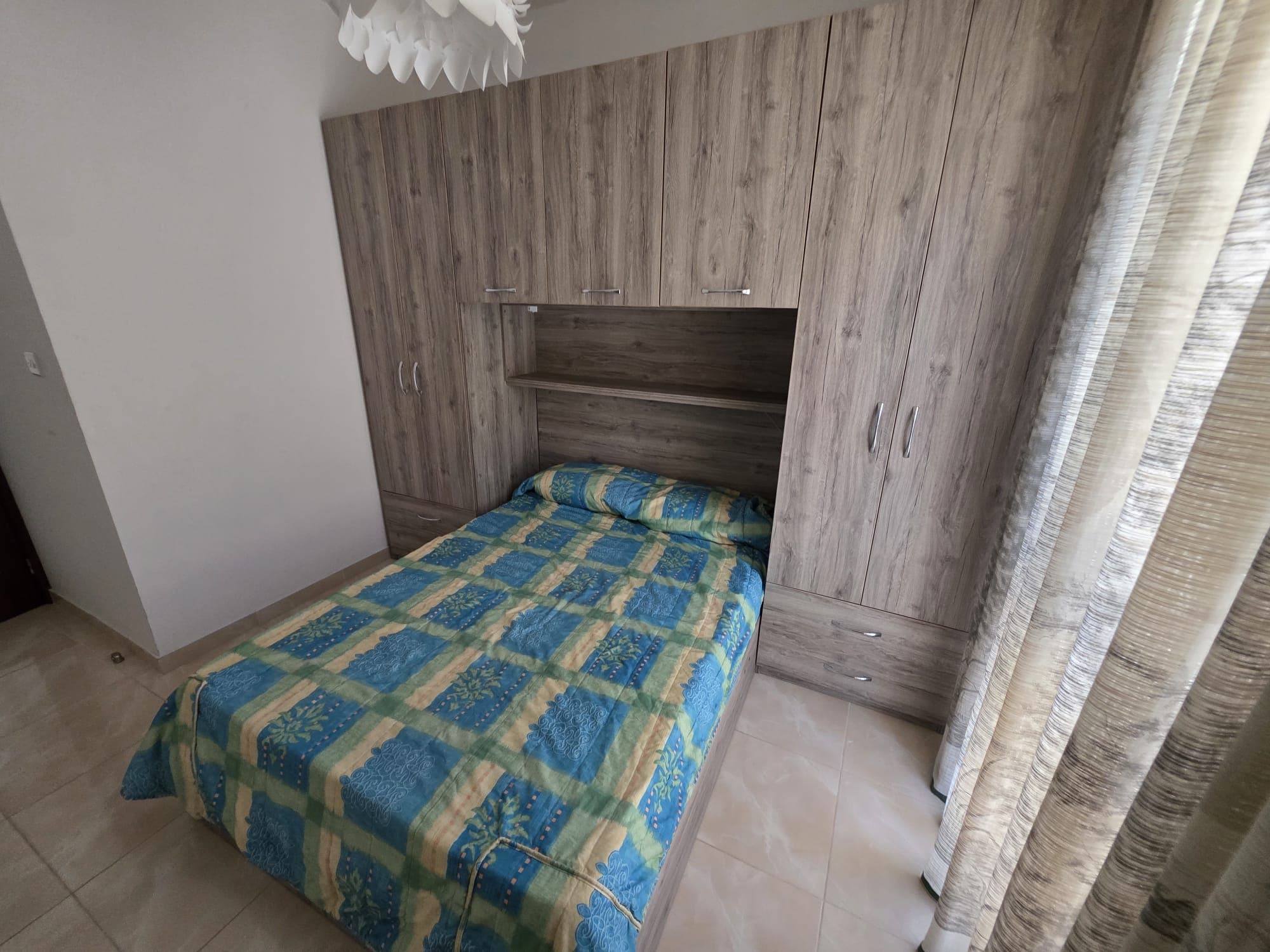 2 bedrooms / 2 bathrooms 2