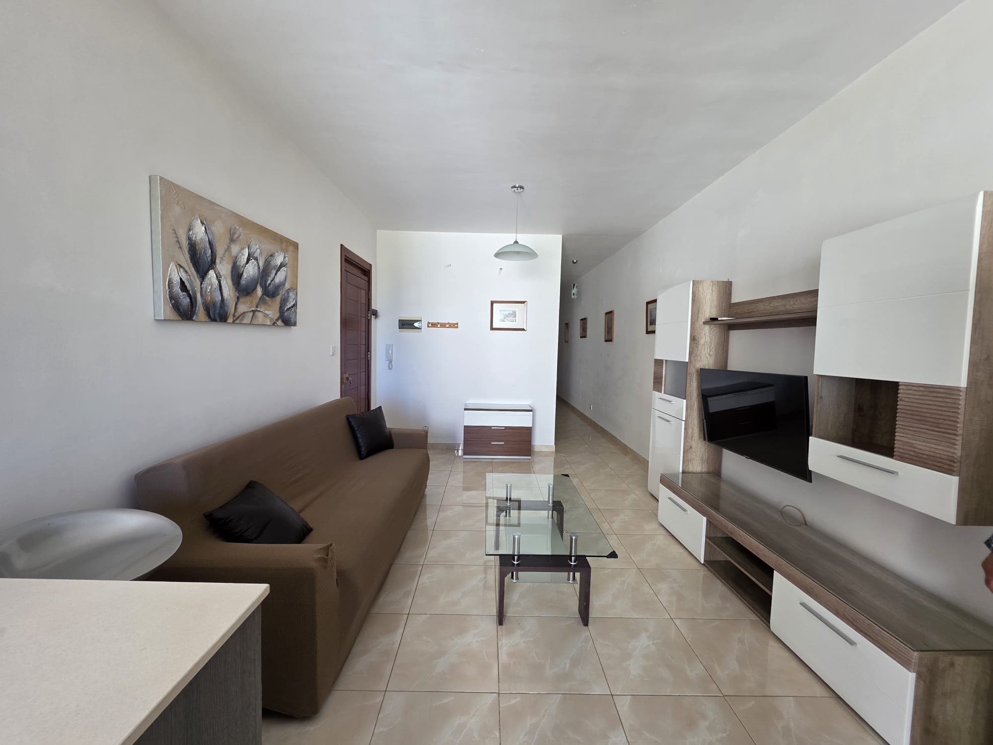 2 bedrooms / 2 bathrooms 18